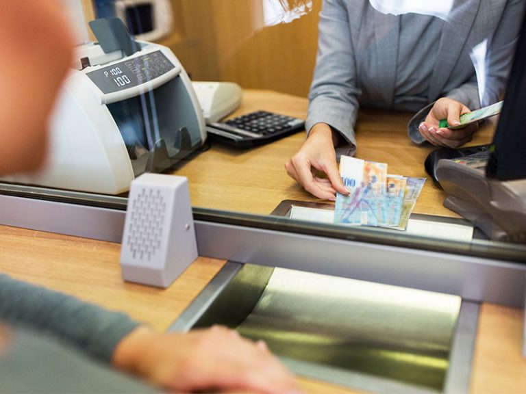 school cash counter